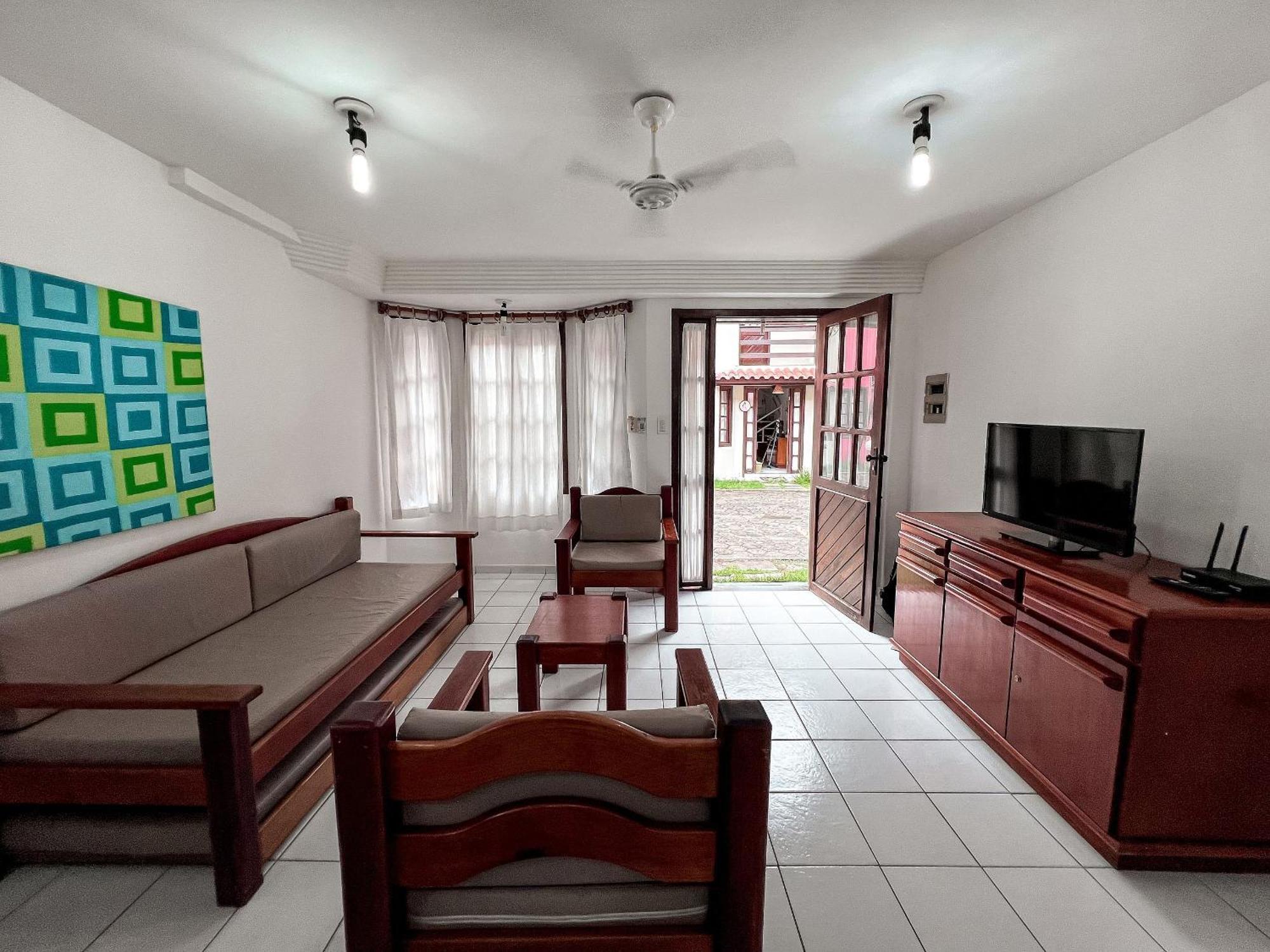 Residencial Taperapua: Beachfront With Pool And High-speed Internet